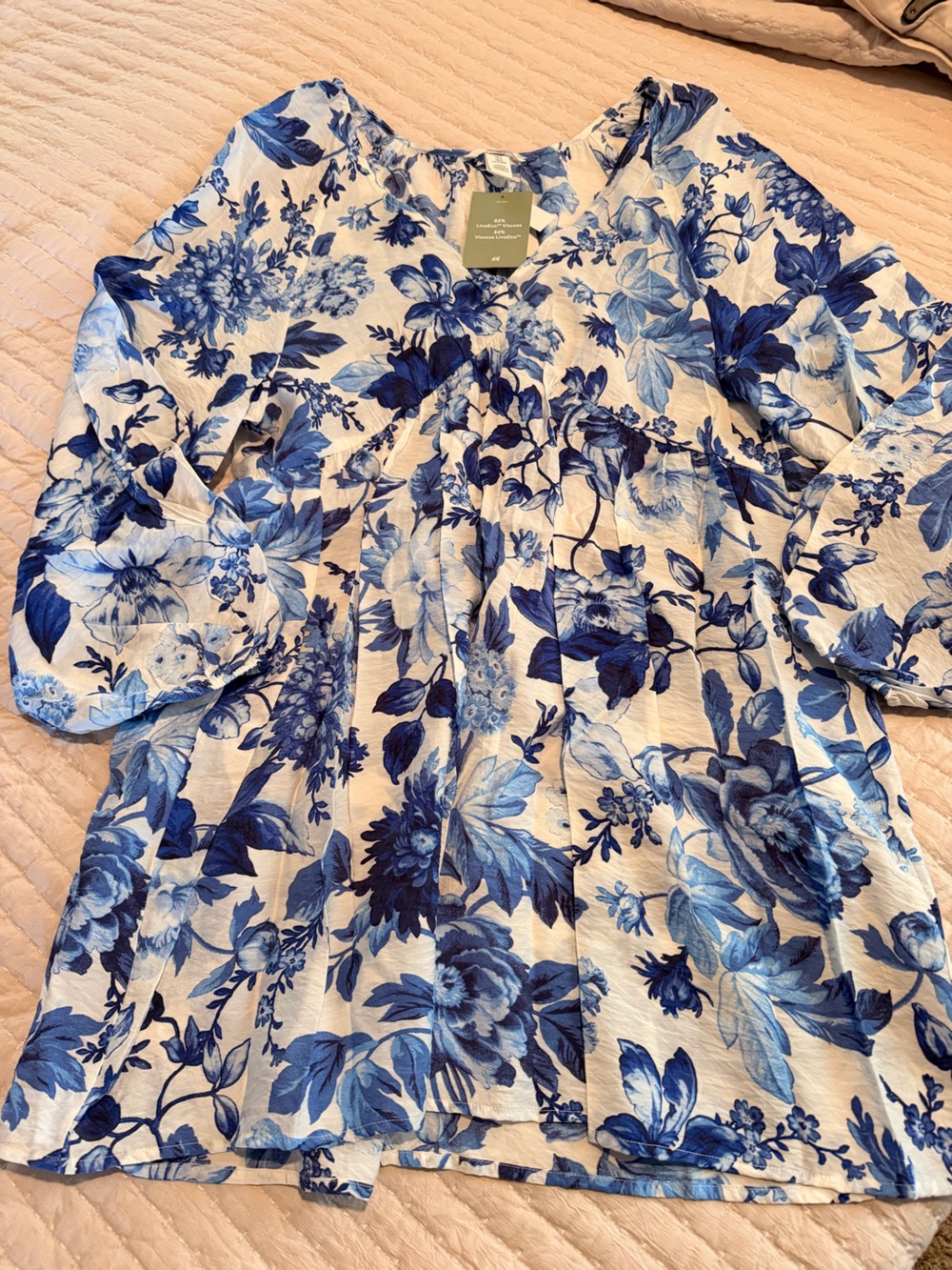 H&M Blue and White Floral Long-Sleeve Tunic Dress